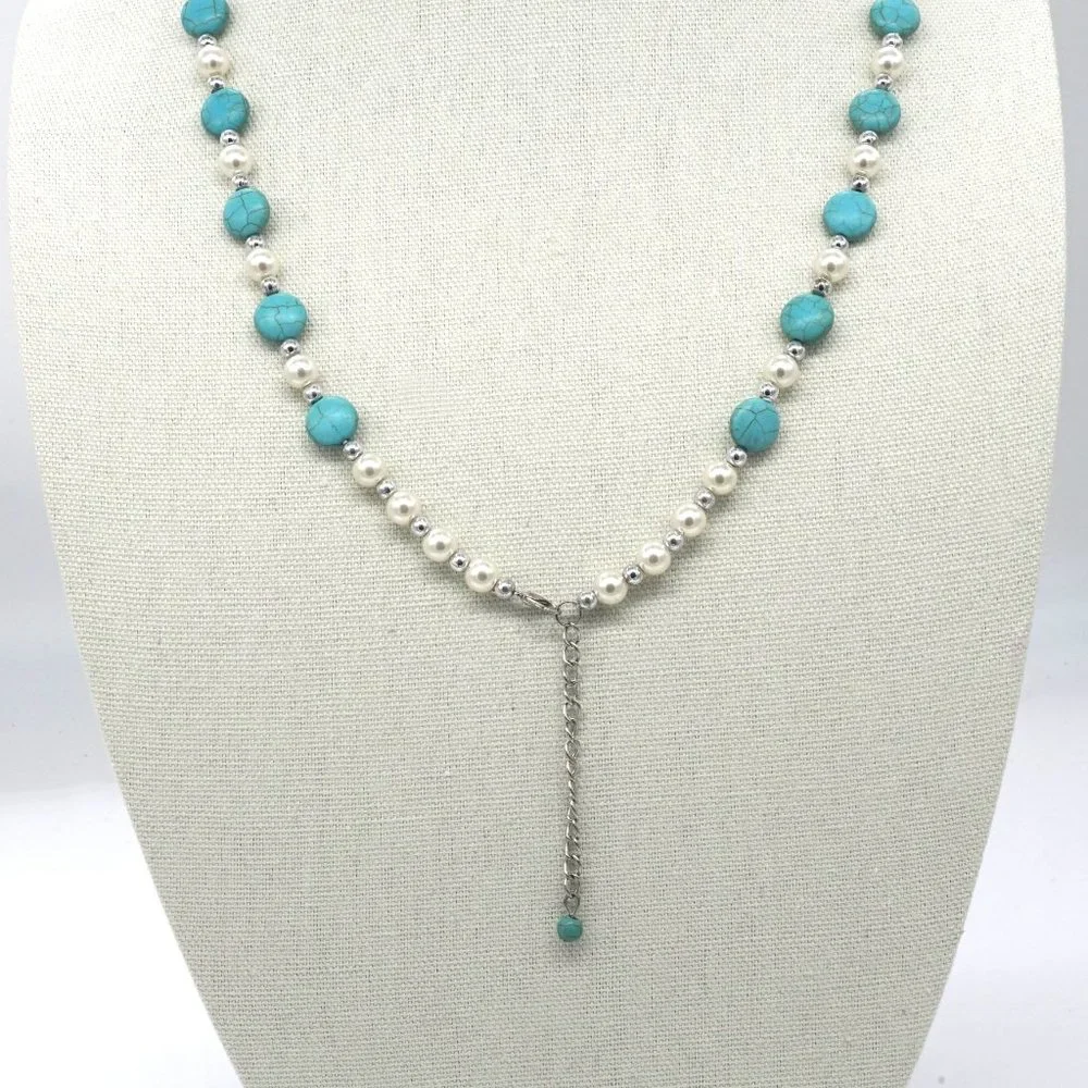 Necklace with Turquoise and silver chain. - Picture 3 of 3
